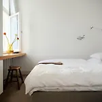 Haus מלון